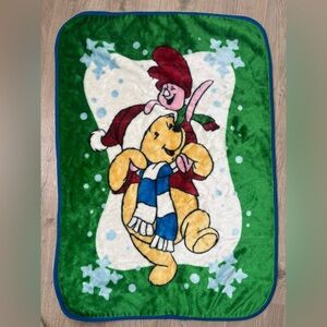 Vintage Winnie the Pooh Blanket Disney Piglet Winter Snow Cozy Throw